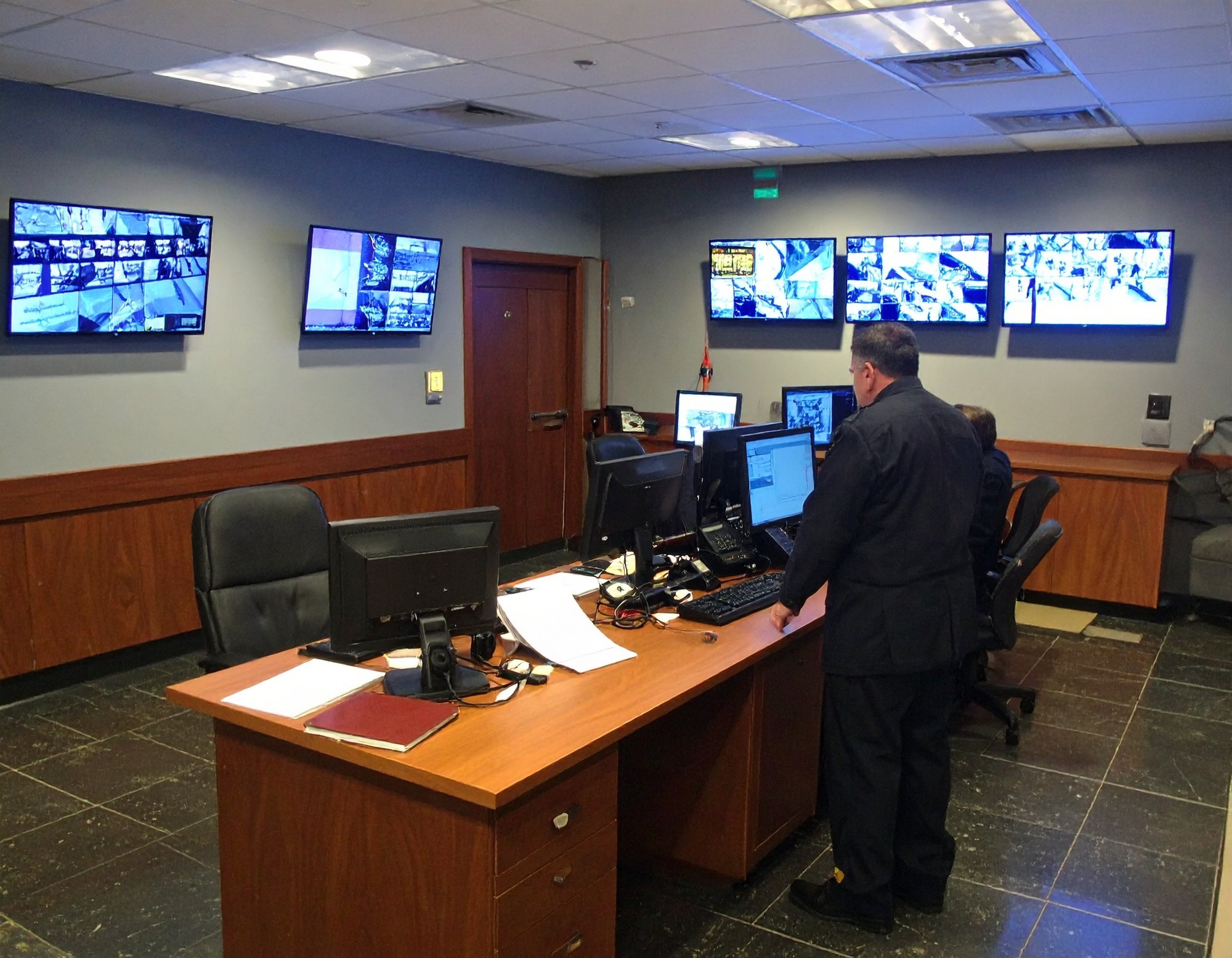 Firefly_genretae me photrealist images showing a survaillance room where transactions are bei 371679